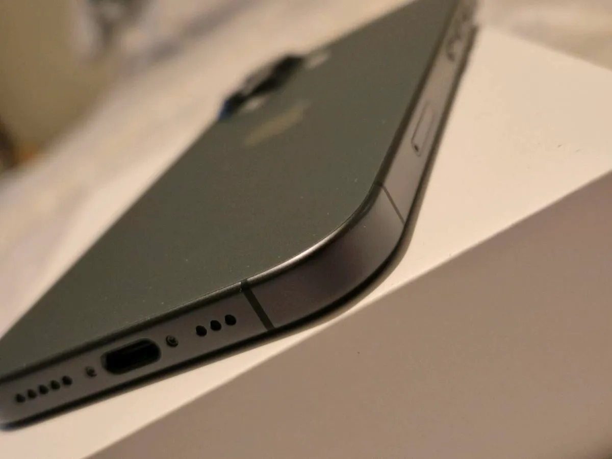 iPhone 17 256Gb *Unlocked* - Image 2