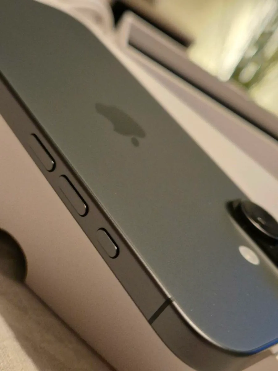 iPhone 17 256Gb *Unlocked* - Image 3