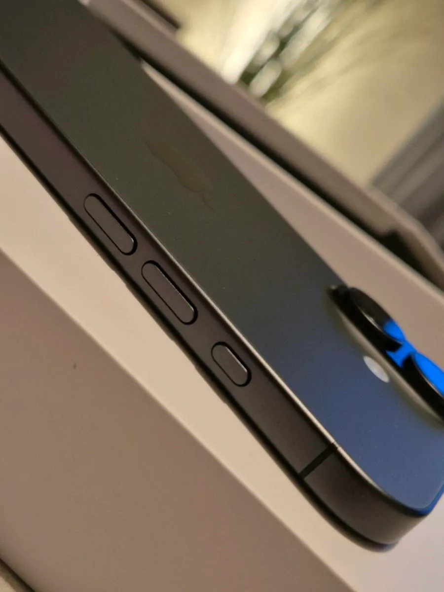 iPhone 17 256Gb *Unlocked* - Image 4