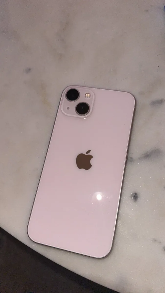 iPhone 13 - Image 1