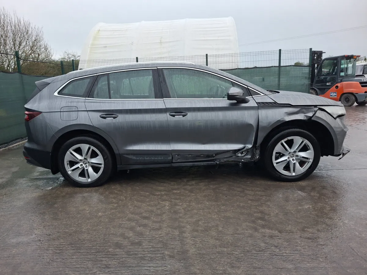 231 Skoda Enyaq EV  Full electric Automatic - Image 4