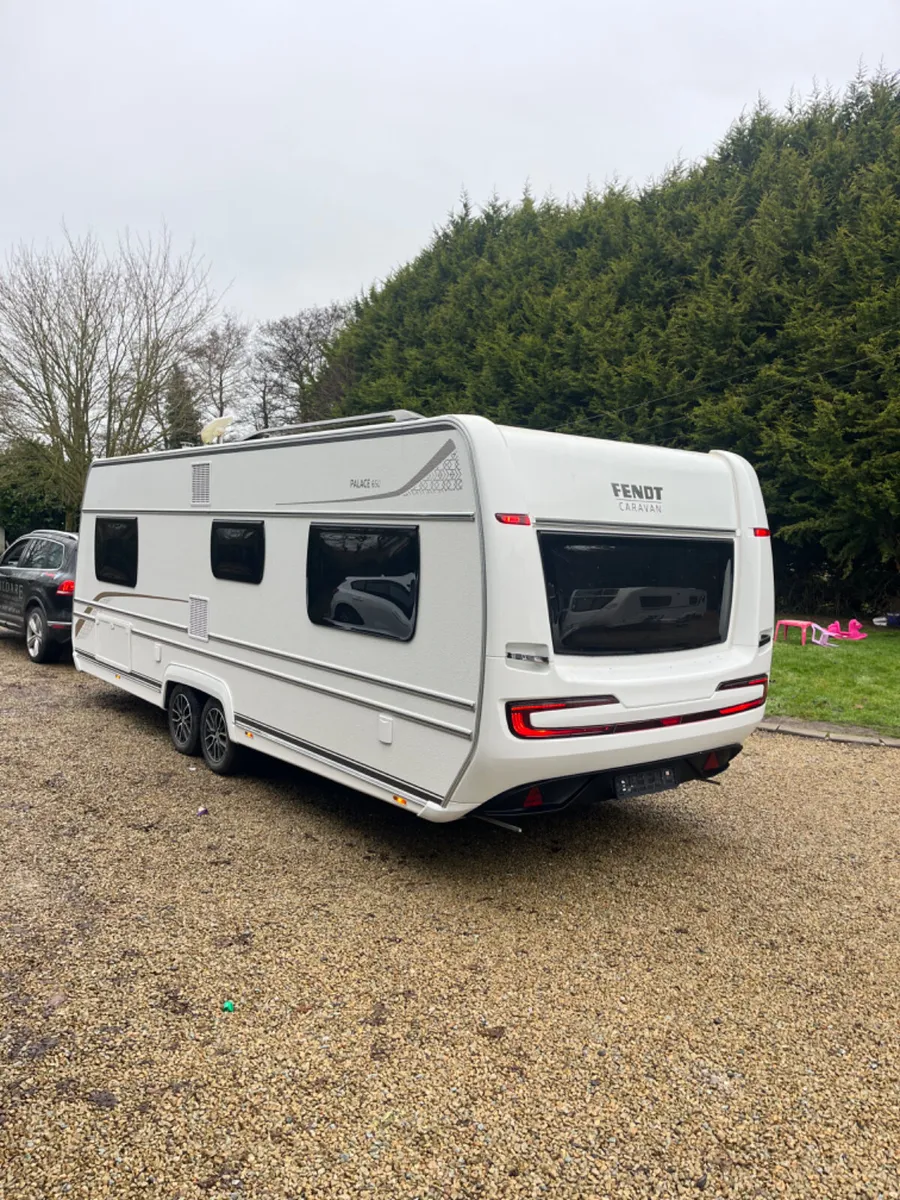 Fendt Palace 650 6 Berth Caravan RARE - Image 4