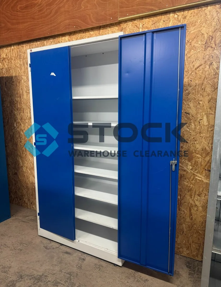 Double door lockers - Image 3