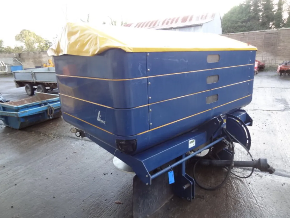KRM Bogballe L2 Plus Fertiliser Spreader - Image 3