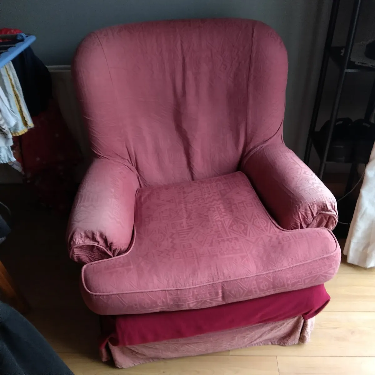 Armchair - Image 1