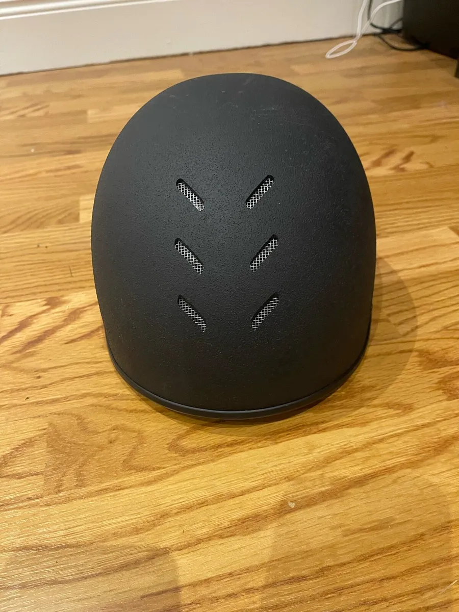 Charles Owen JS1 Jockey Skull Hat - Image 1