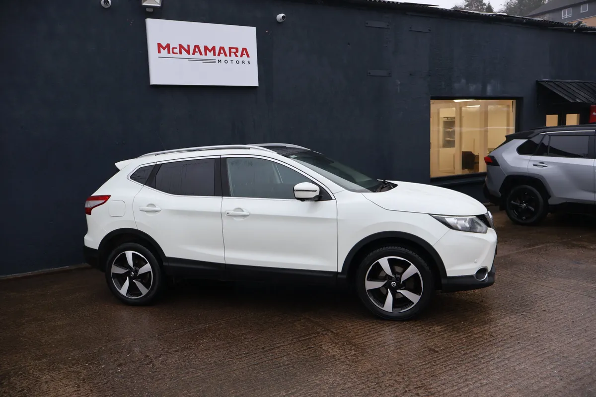 Nissan Qashqai N-Connecta 360 huge Spec! - Image 2