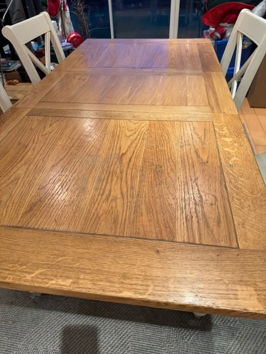 Extendable dining table. With 4 chairs. Good condition priced to sell - Image 2