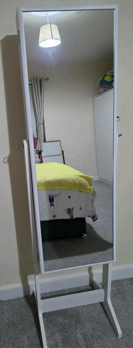 Lockable Jewellery Storage Mirror Armoire Freestan - Image 2