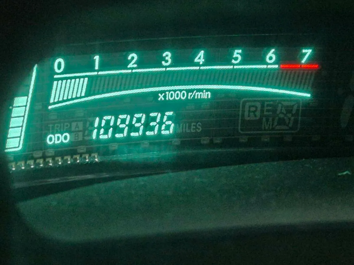 2006Toyota Yaris - Image 4