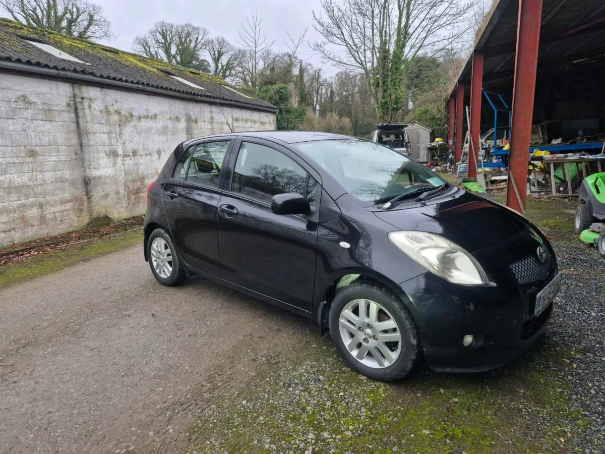 2006Toyota Yaris - Image 1