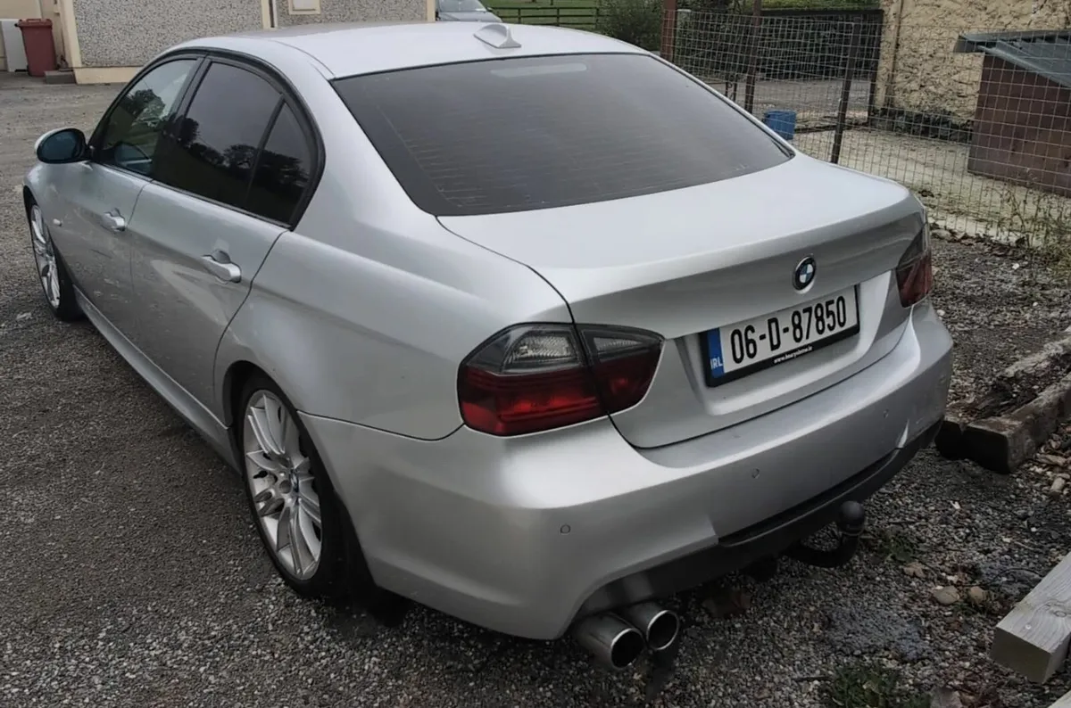 BMW 3-Series 2006 330d manual - Image 3
