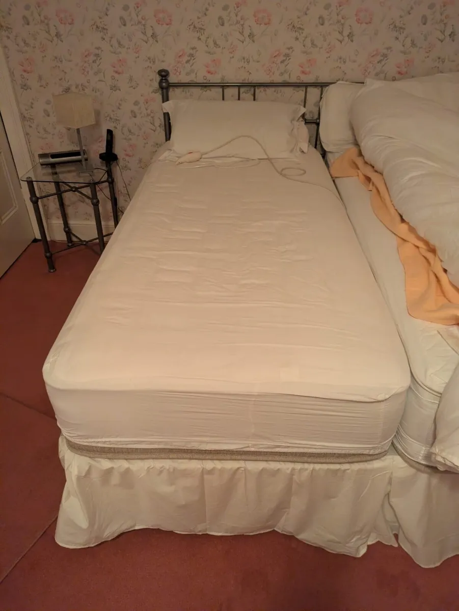 King size Bed - Image 2