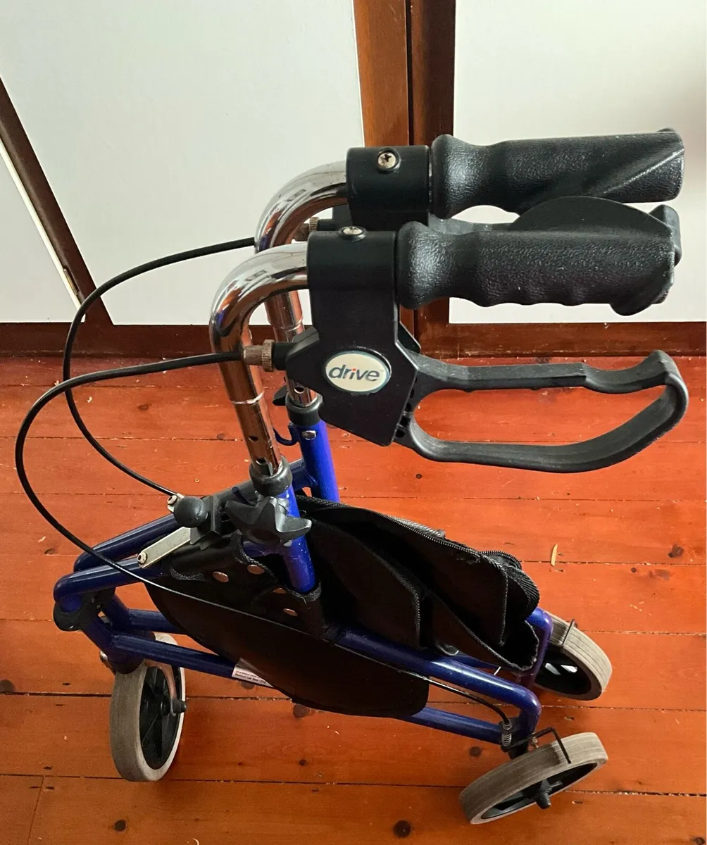 3 Wheel Light Weight Mobility Walker - Image 2