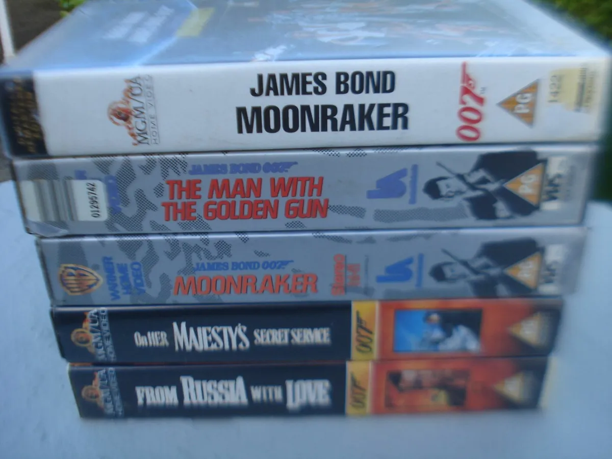 VINTAGE JAMES BOND 007 VHS TAPES. 5. - Image 1