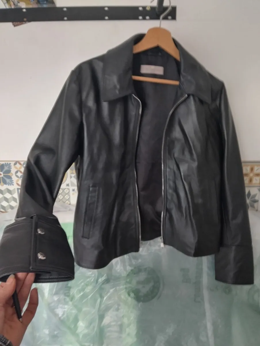 ladies jacket - Image 1