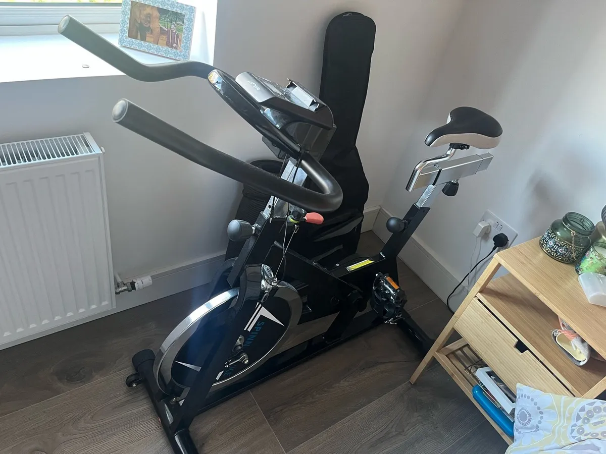 Spin bike - Image 1