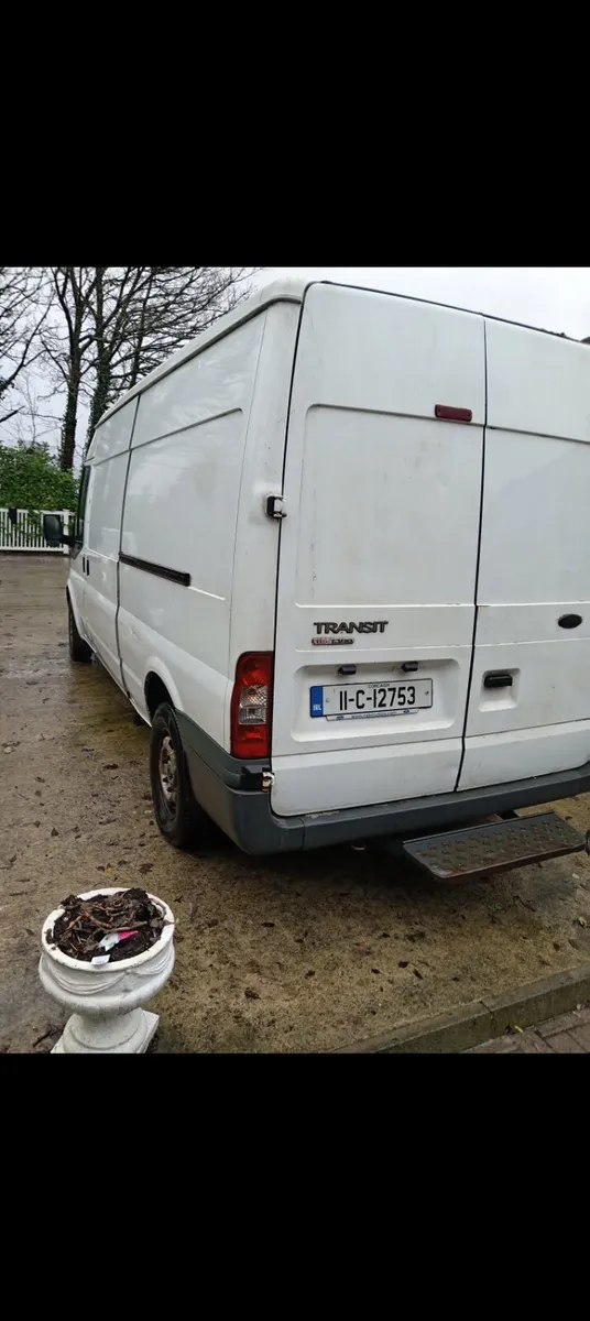 Ford transits for breaking - Image 1