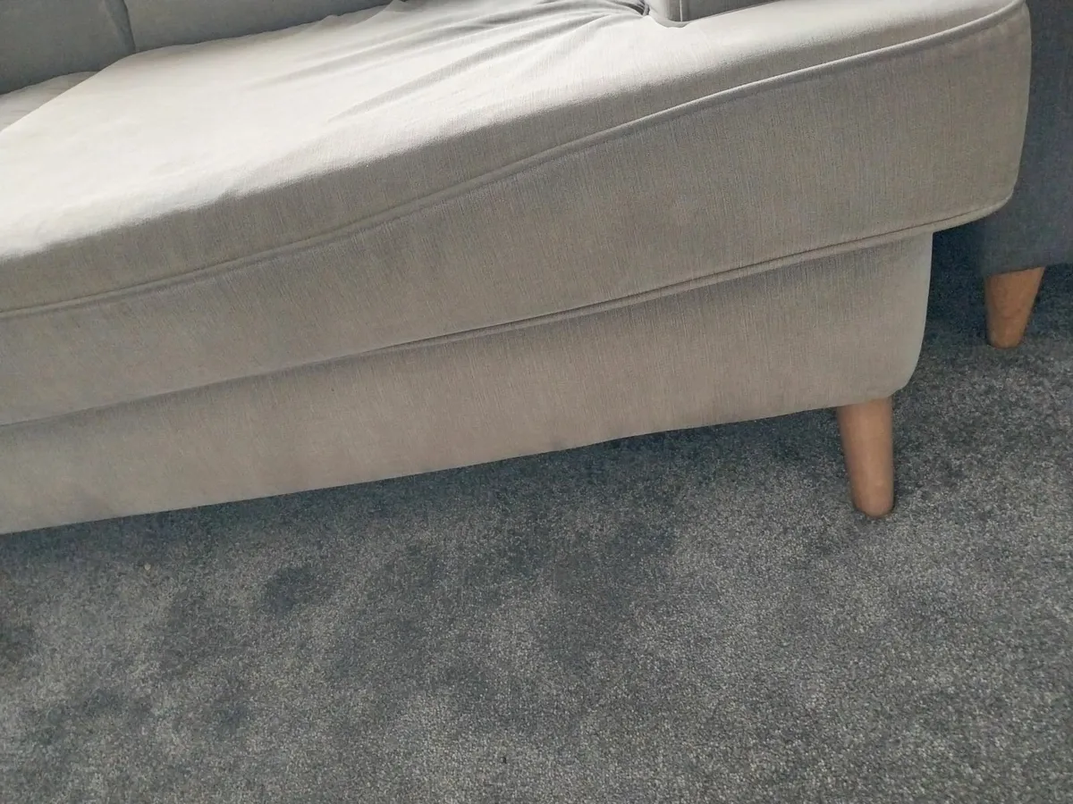 Corner shaped sofa - Image 2