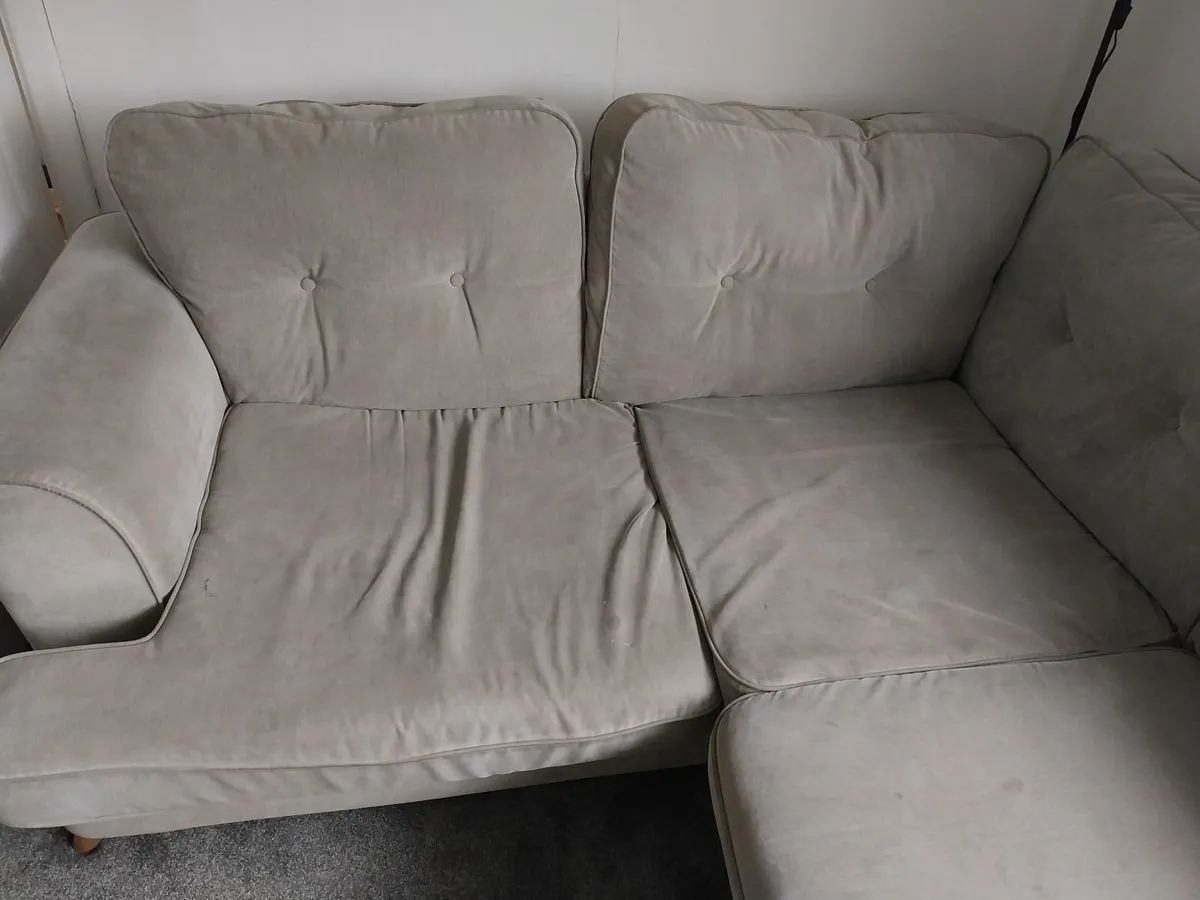 Corner shaped sofa - Image 3