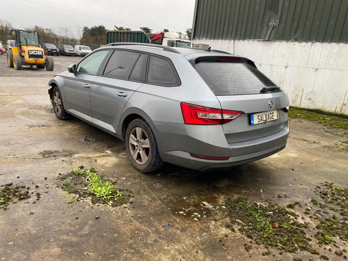 2016 SKODA SUPERB 1.6 DIESEL - Image 3