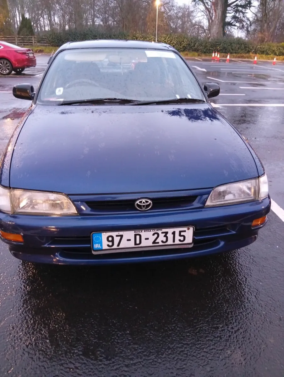 Toyota Corolla 1997 - Image 1