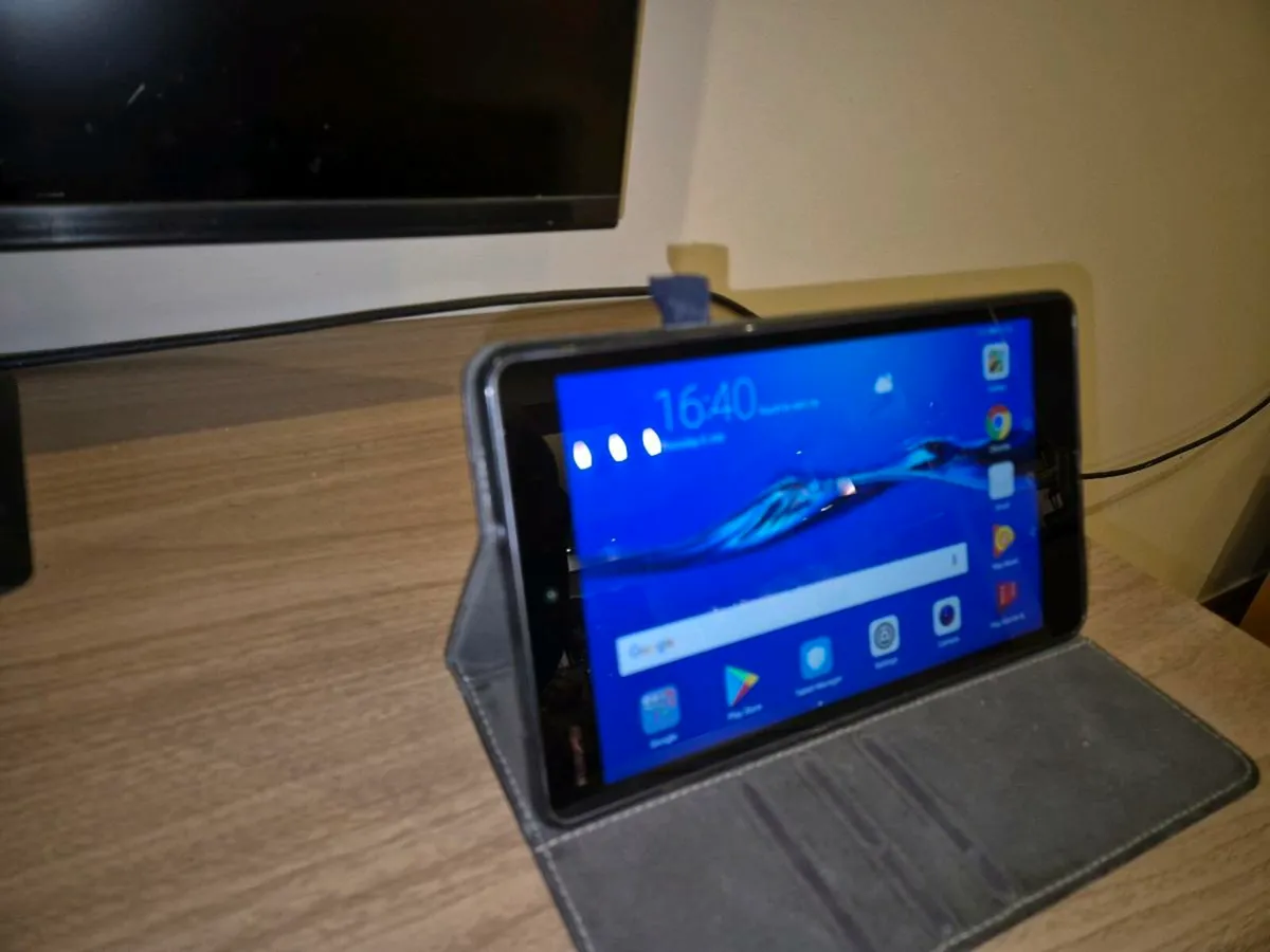 HUAWEI 8inch Tablet - Image 1