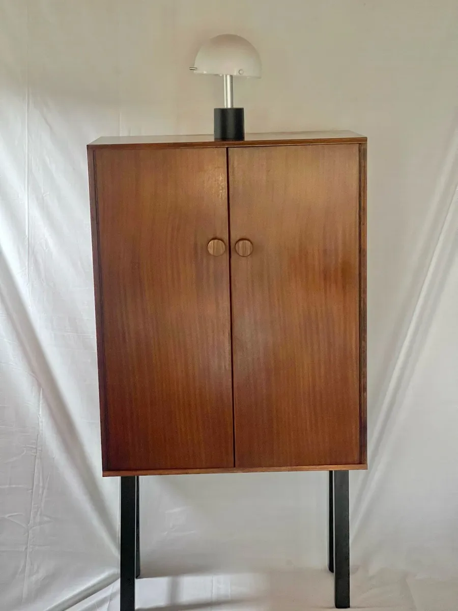 Mid century media chest - Image 3