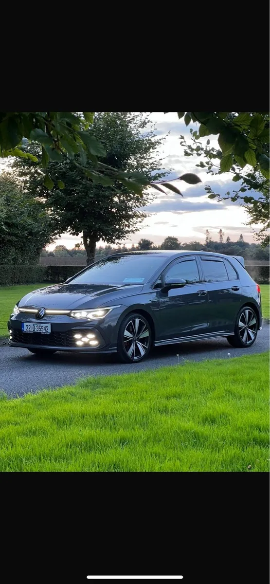 Volkswagen Golf GTD 2022 - Image 2