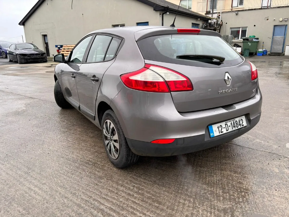 Renault Megane 2012 - Image 2