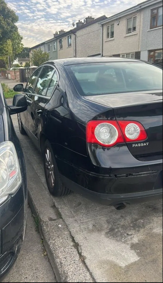 Volkswagen Passat - Image 3