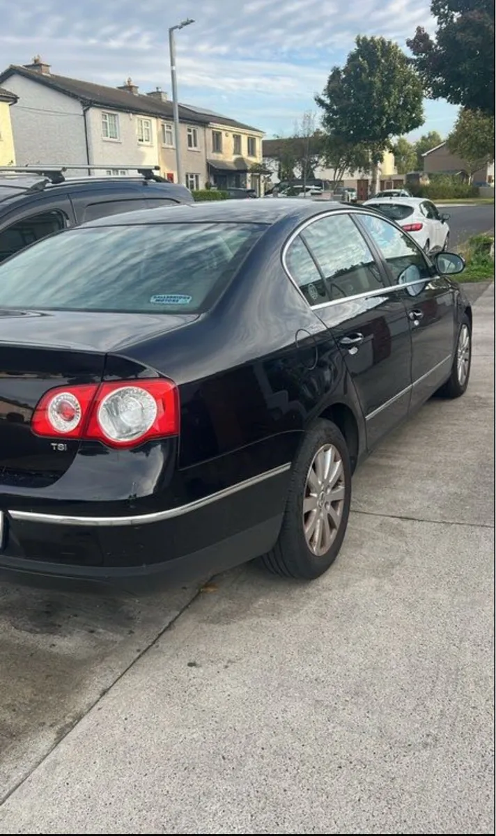 Volkswagen Passat - Image 4