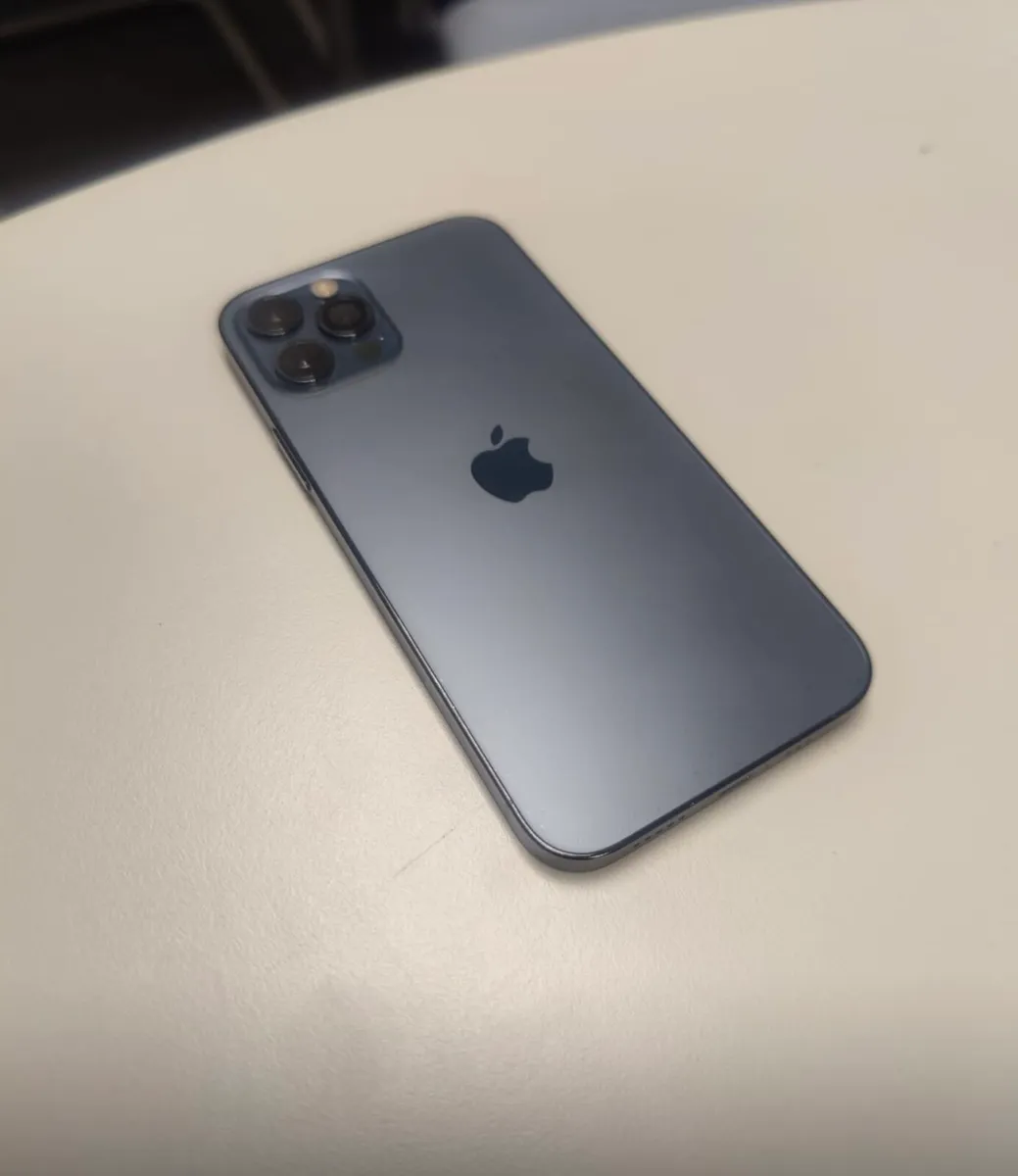 iPhone 12 Pro - Image 3