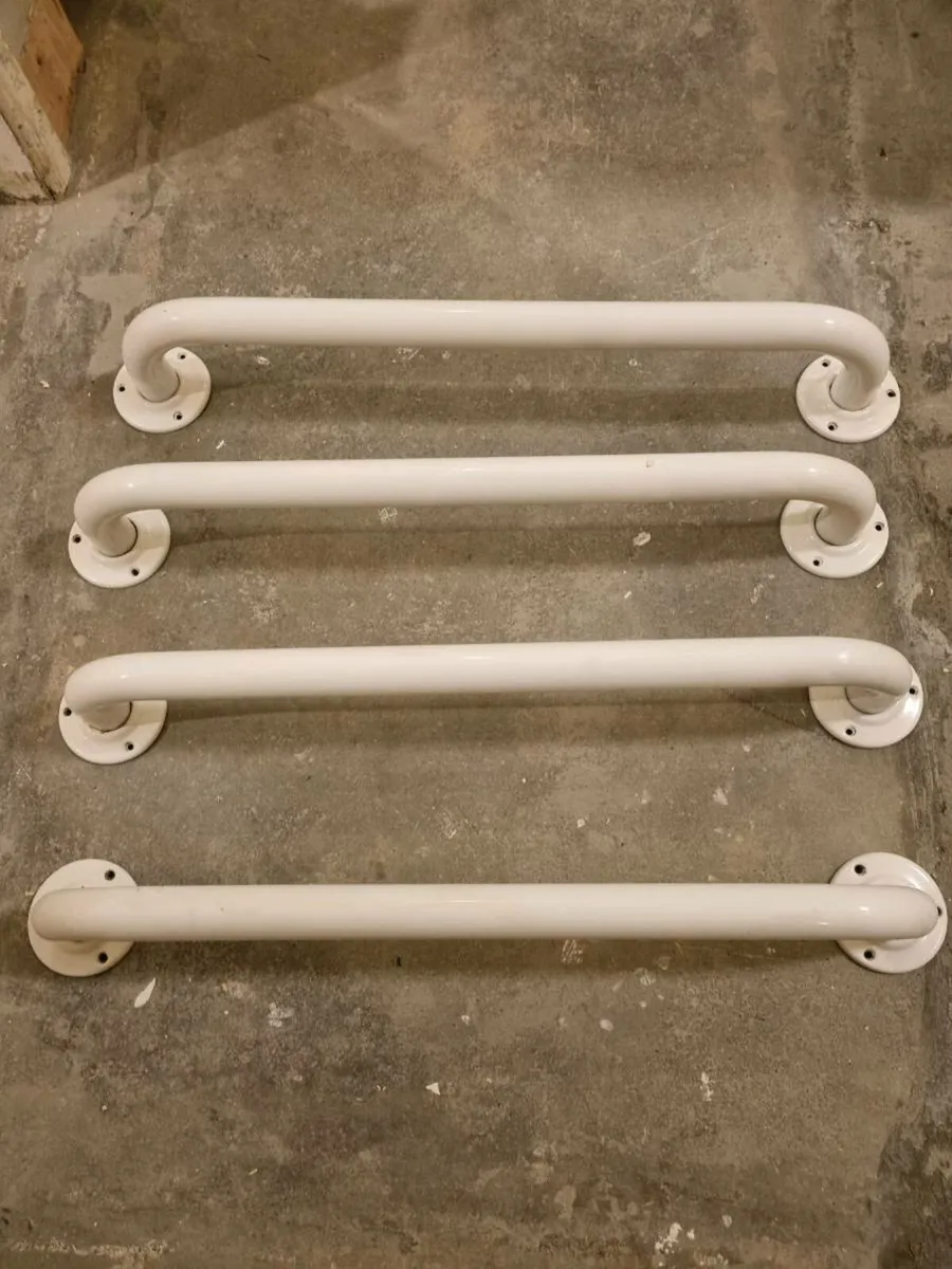 Grab rails and Toilet grab rail - Image 1