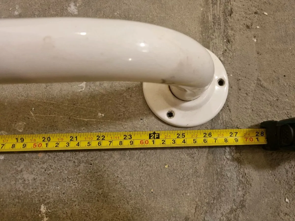 Grab rails and Toilet grab rail - Image 2