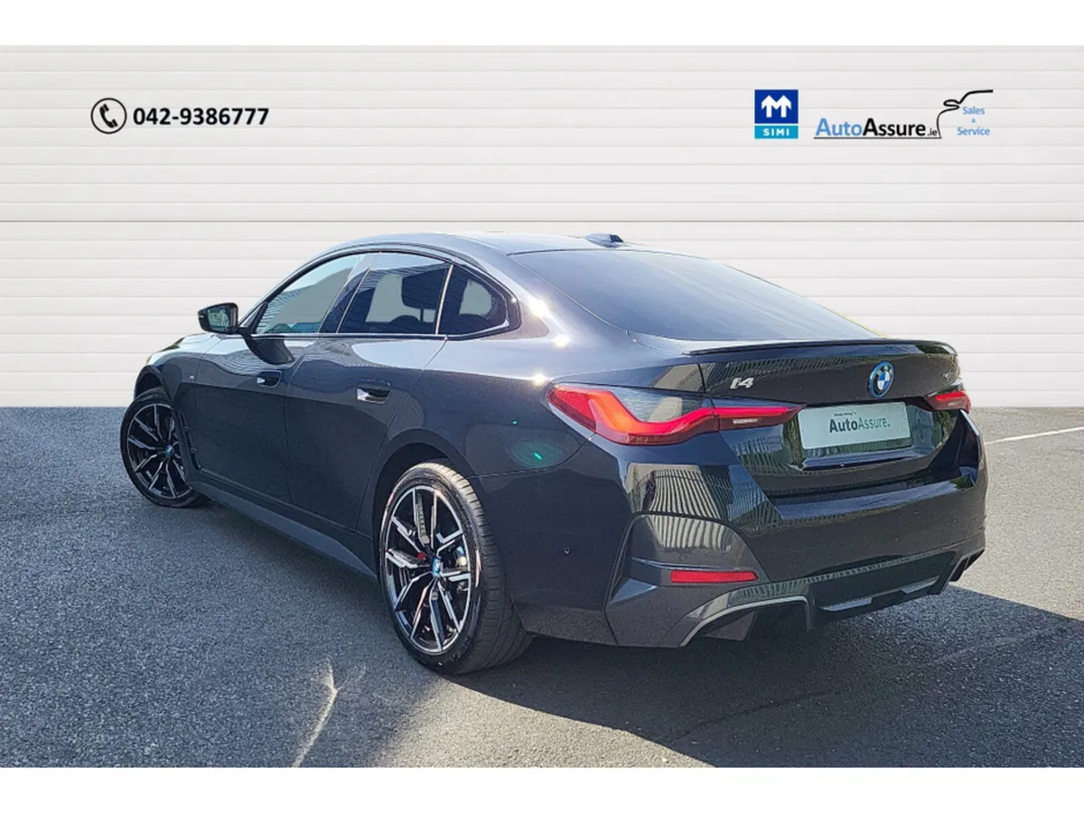 BMW i4 EDRIVE40 M-SPORT PRO *** Upgraded 19 inch A - Image 4