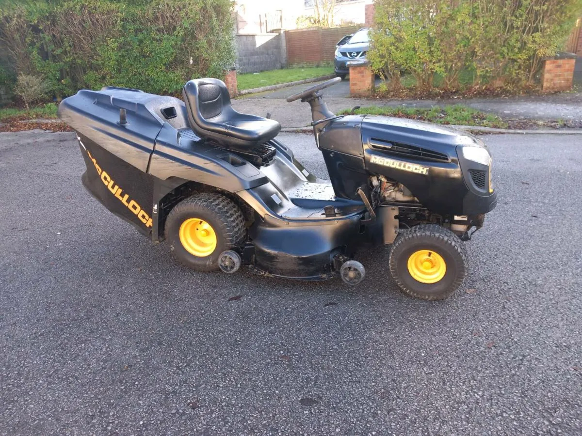 Ride on lawnmower - Image 2