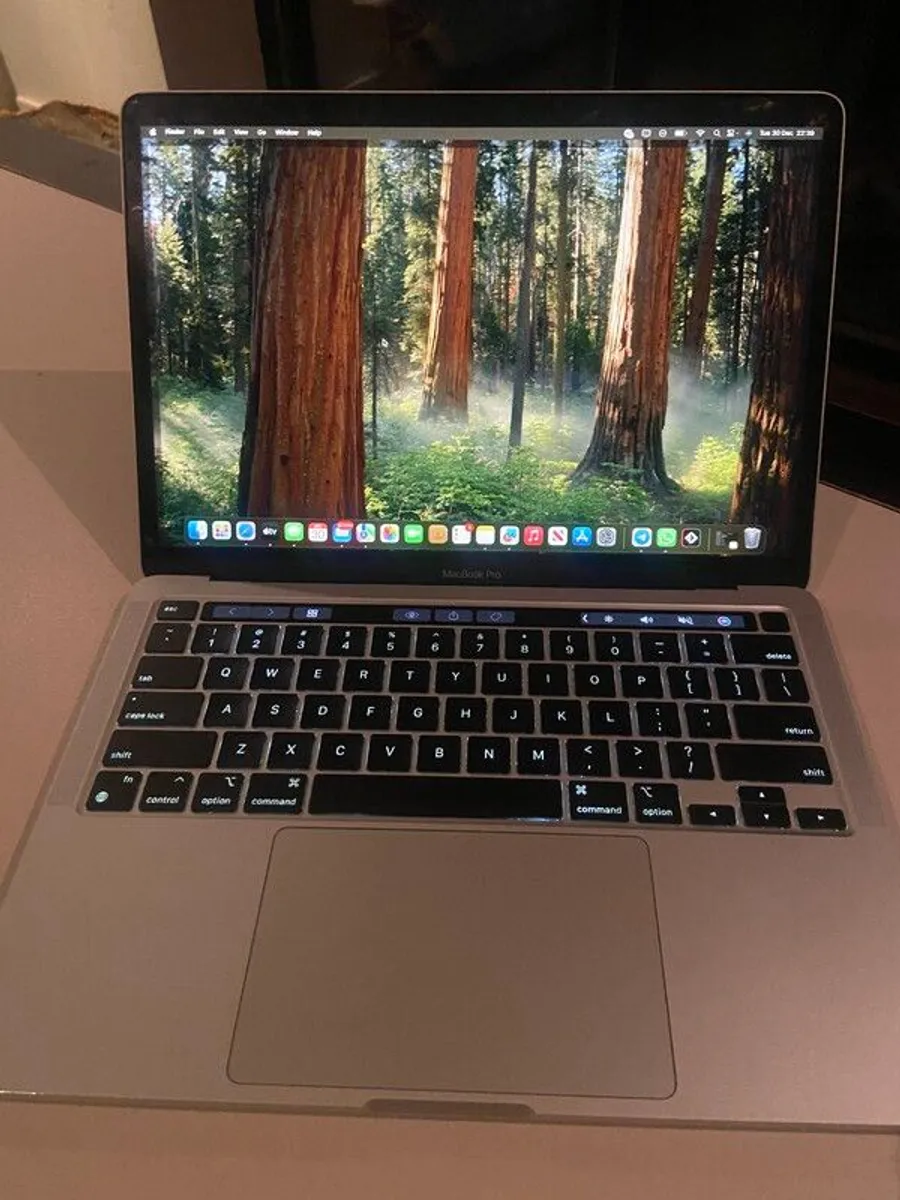 MacBook Pro M1 ( 2020 ) - Image 1