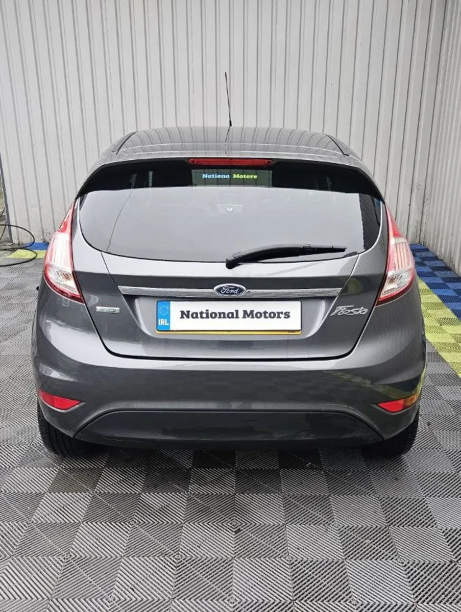 2016 Ford Fiesta TITANIUM 1.0 Petrol - Image 4