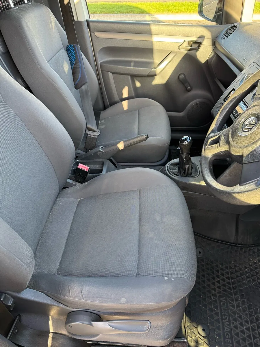 Volkswagen Caddy - Image 3