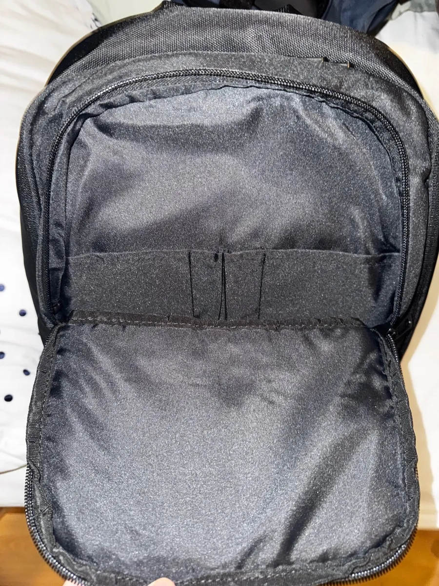 Swiss Peak Aware Modern 15’’ Laptop Backpack - Image 3