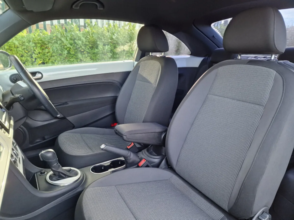 Volkswagen Beetle 1.2 AUTOMATIC *** ALLOYS *** BLU - Image 4