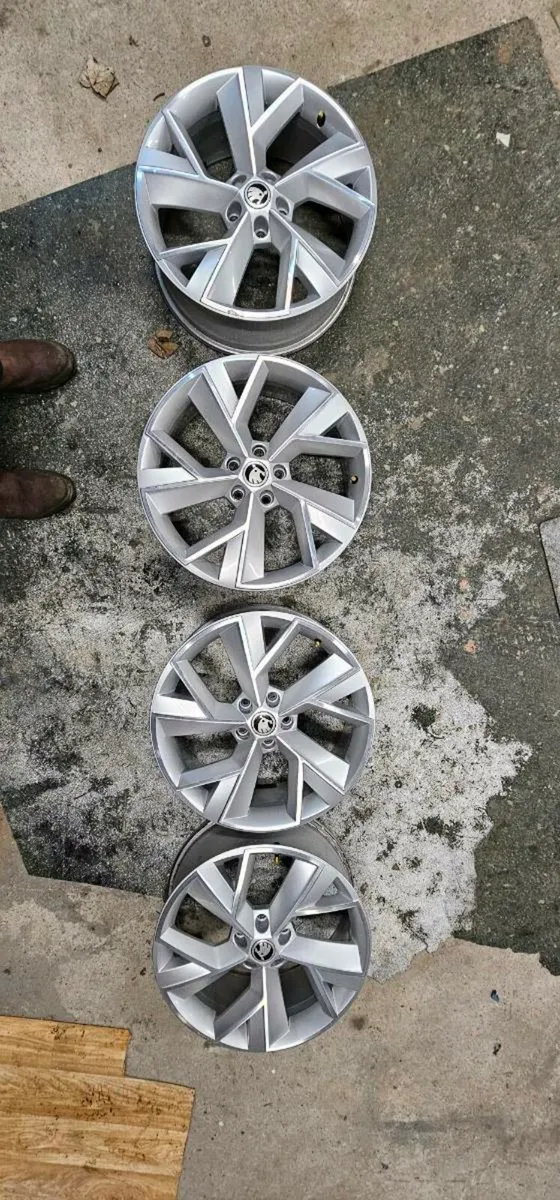 Skoda 19" Rims - Image 1