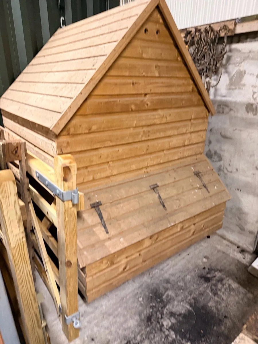 Chicken house - Image 1