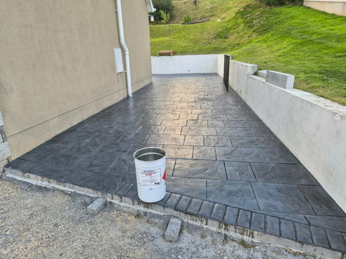 Concrete imprints colour - Image 2