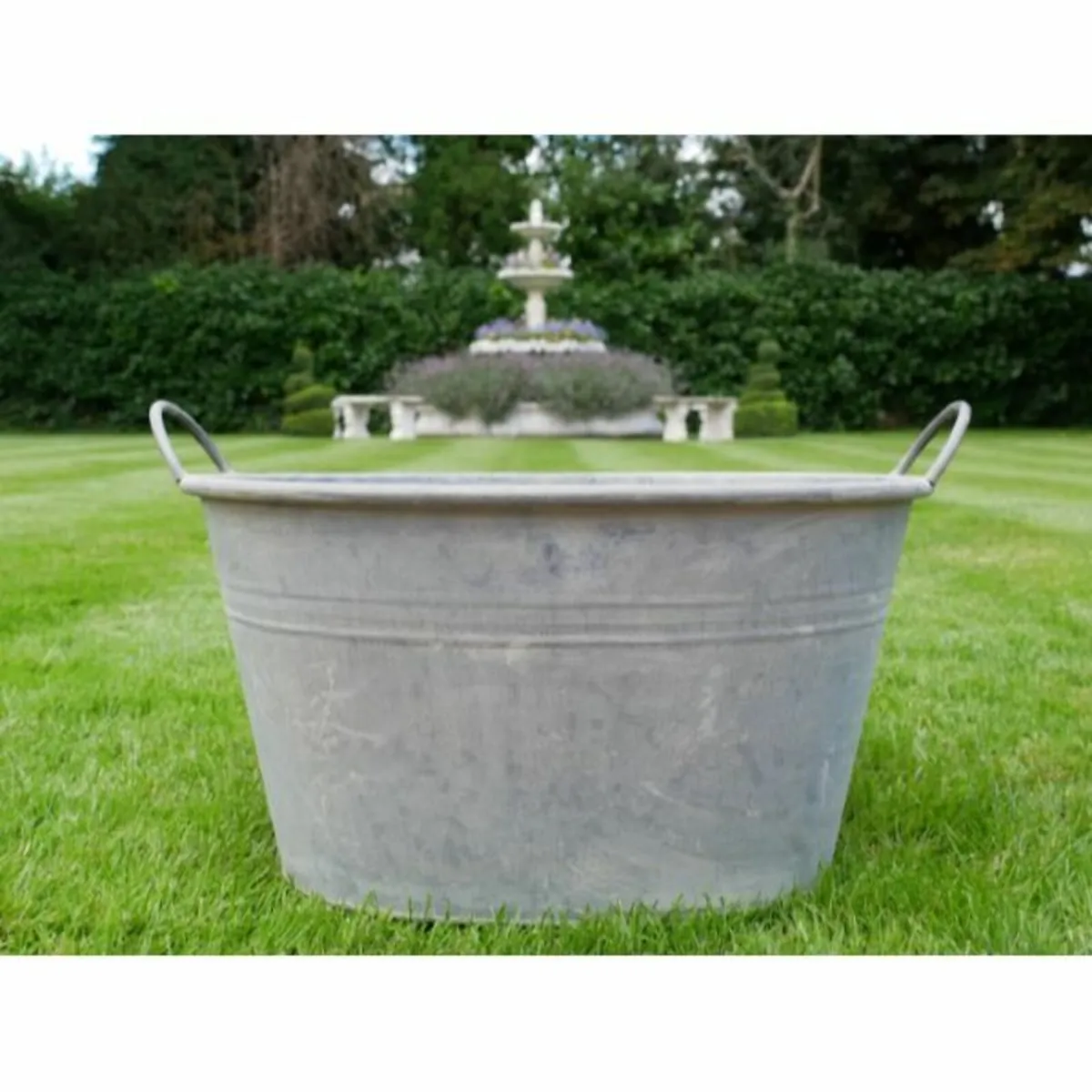 Planter – D9480 - Image 1
