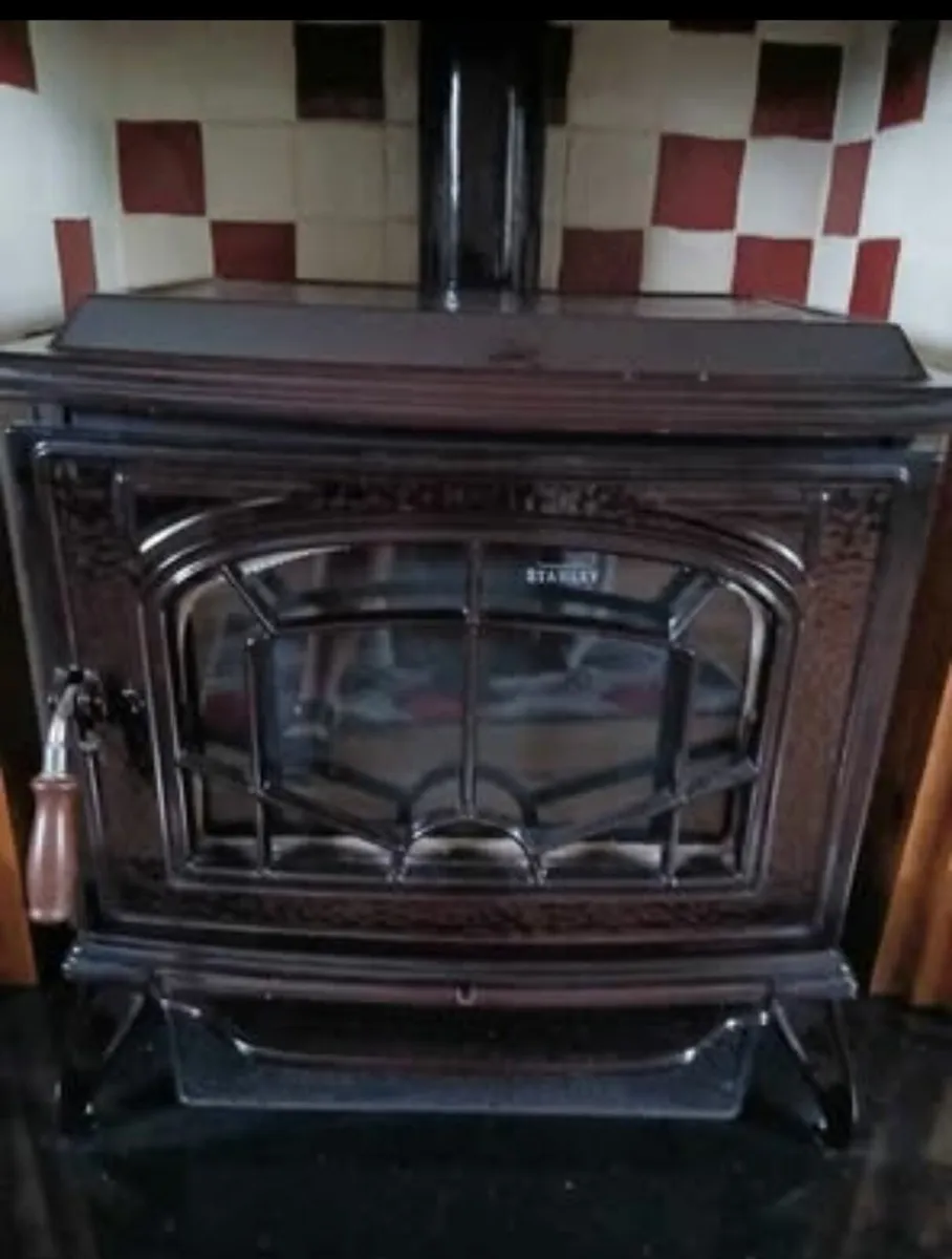 Ashling Stanley Oil  Stove - Image 1