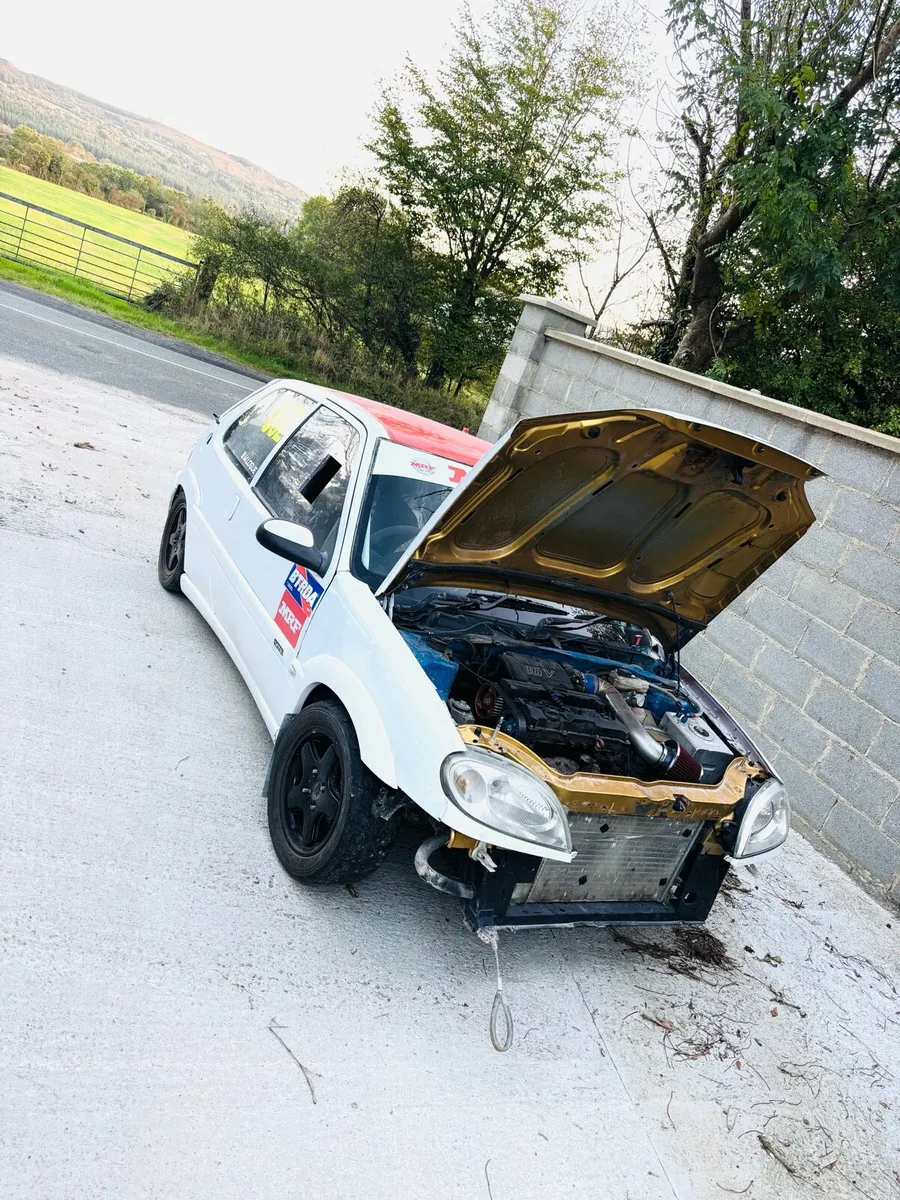 Citreon saxo vts 1.6 16v rally car - Image 1