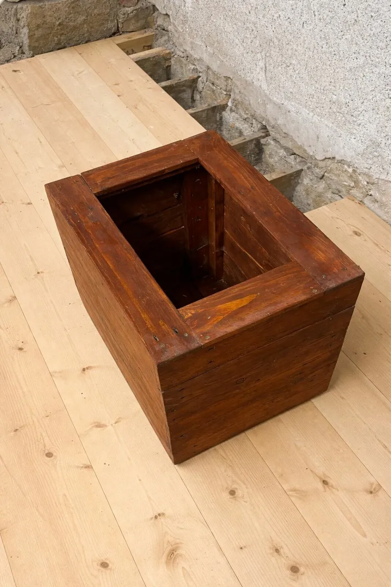 Garden planter, furniture - Image 2