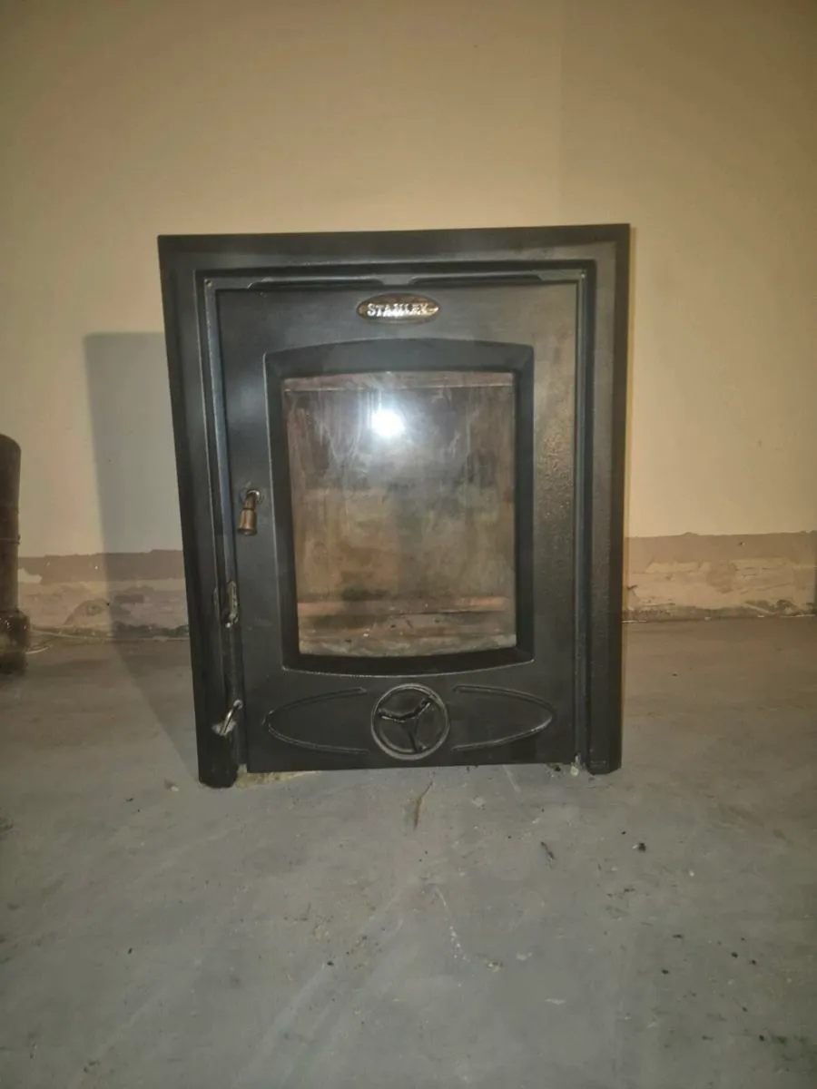 Stove - Image 2